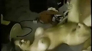 Loira de cor-de-rosa masturba-se e vídeo vídeo pornô das brasileirinhas beija pilas