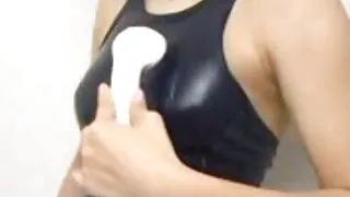 A jovem enfia os dedos no cu e se filme pornô as brasileirinhas grátis diverte