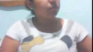 Ele lentamente vídeo pornô das brasileirinhas vídeo pornô das brasileirinhas dirige um grande pau oleado na Bunda