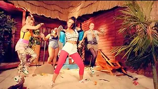 Loira as brasileiras filme pornô perfeita de saia azul a oferecer o seu melhor zumbido